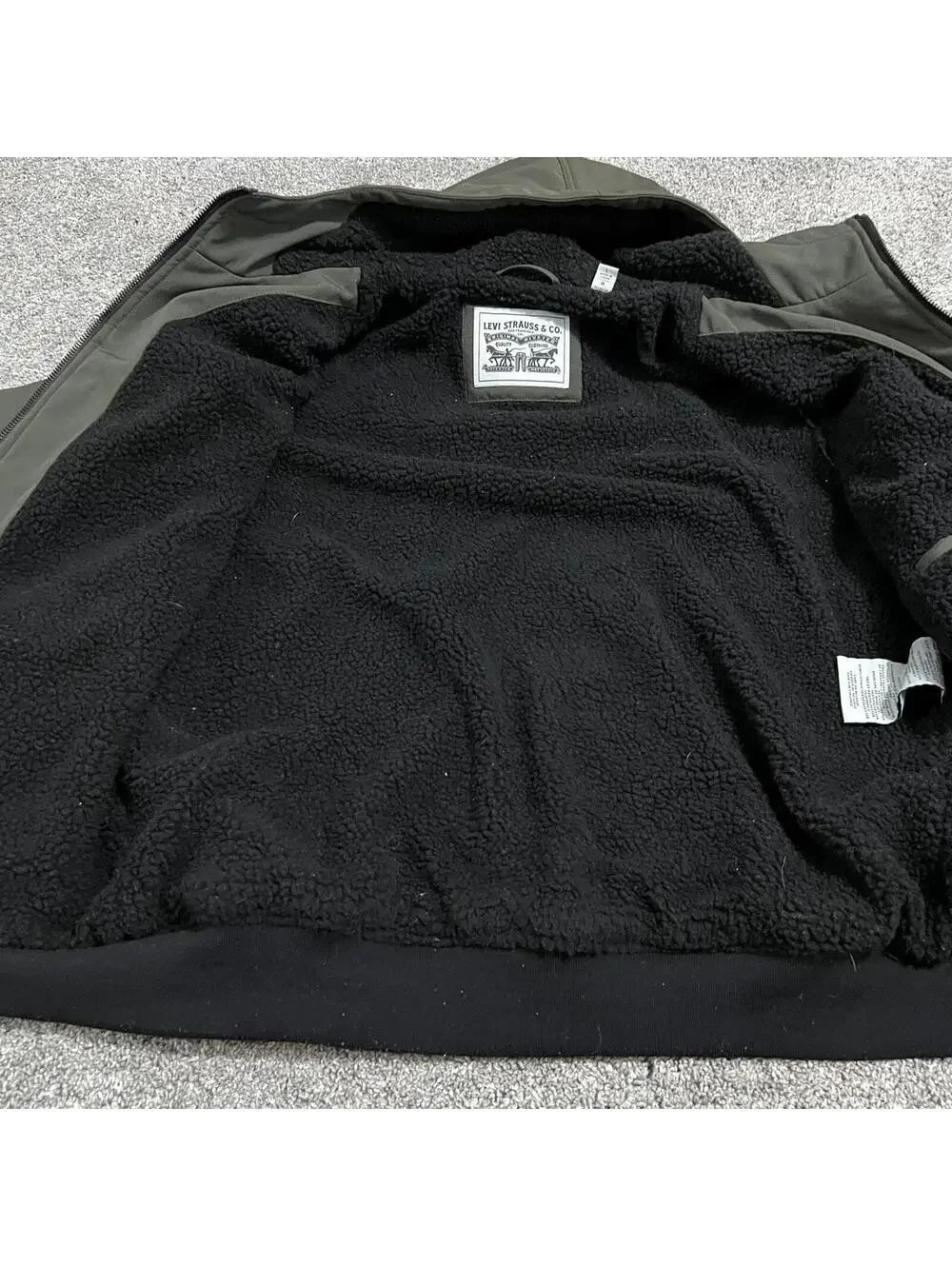 Levi's Men's Olive Green Sherpa Lined Hooded Coat size Large